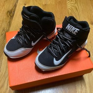 Boys Nike Baseball cleats